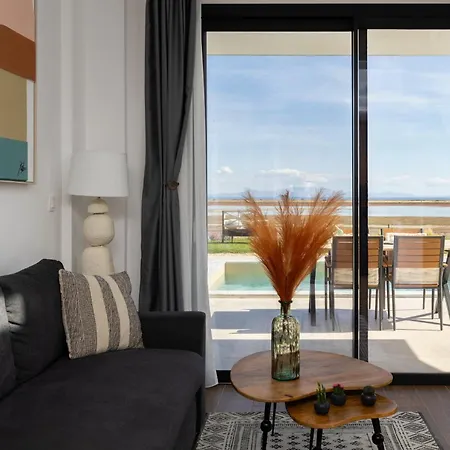 Lägenhetshotell Flamingo View & Nea Poteidaia