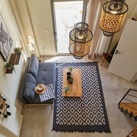 Flamingo View & Lägenhetshotell Nea Poteidaia