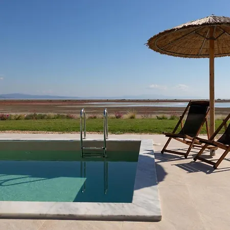 Aparthotel Flamingo View & Nea Poteidaia