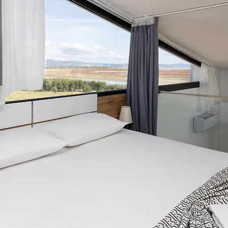 Aparthotel Flamingo View & Nea Poteidaia