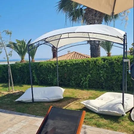 Flamingo View & Apartmanhotel 4*