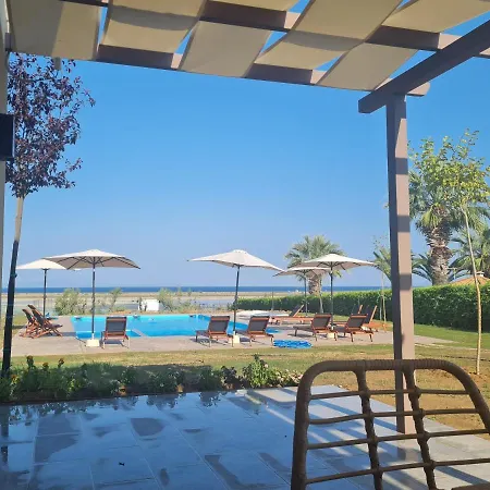 Flamingo View & Apartmanhotel Néa Potídea