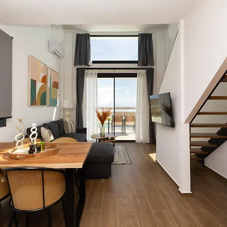 Apartmanhotel Flamingo View & 4*