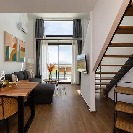 Flamingo View & Apart-hotel Nea Poteidaia