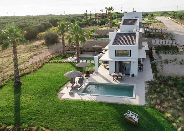 Aparthotel Flamingo View Suites&villas