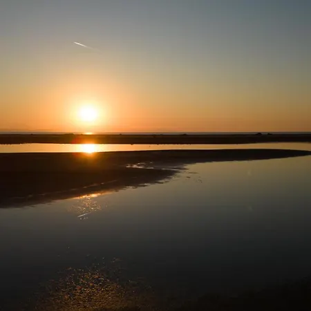 Ξενοδοχείο με διαμερίσματα Flamingo View &