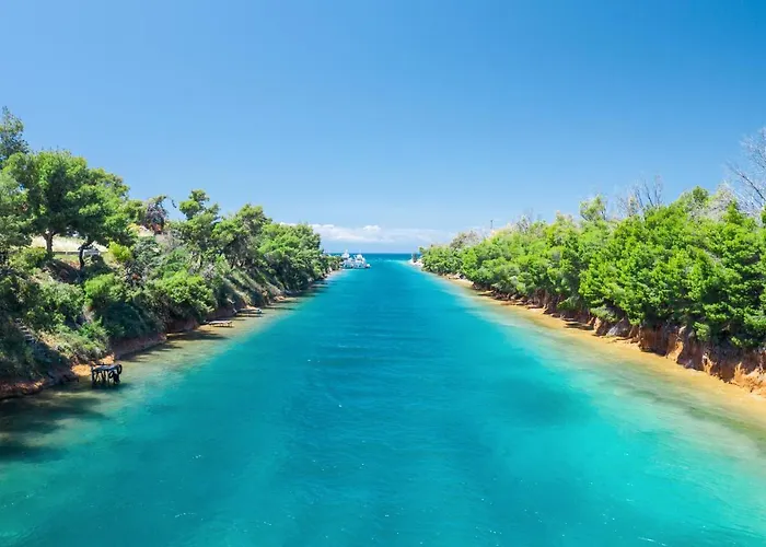 Flamingo View Suites&villas Nea Poteidaia