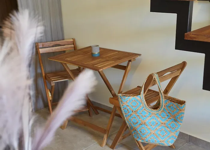 Flamingo View Suites&villas Apartahotel 4*