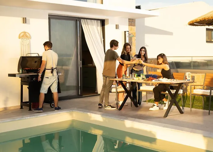 Flamingo View Suites&villas Apartahotel Nea Poteidaia